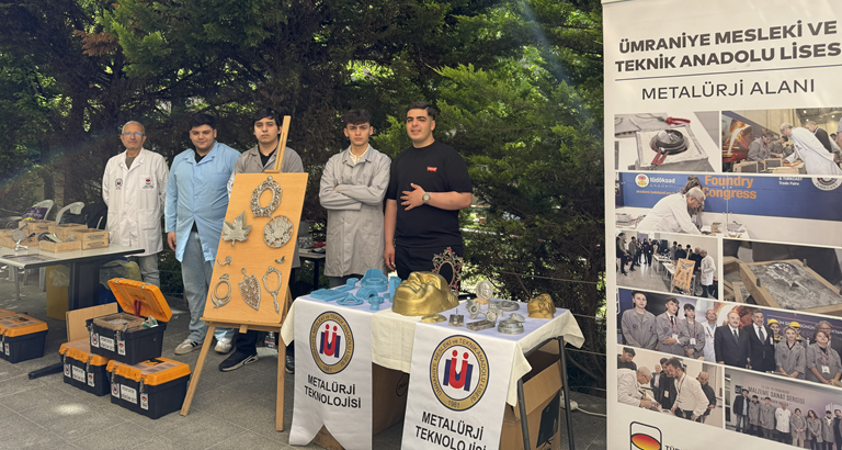 Genç Dökümcüler Üniversitelerde Metal Döküm Deneyimini Tanıttı
