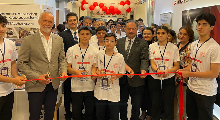 Ümraniye MTAL’de TÜBİTAK Bilim Fuarı Gerçekleştirildi